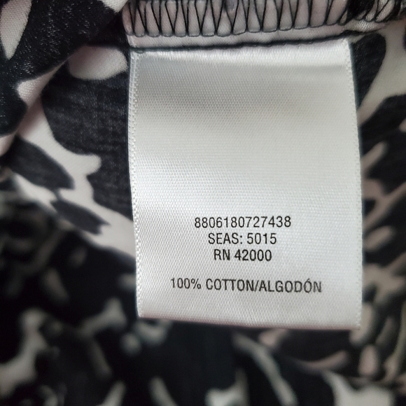 Jaclyn Smith Top 3 / 4 Roll Tab Sleeve Black White Print Button Up Size XXL - Picture 10 of 11